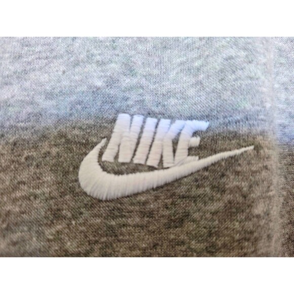 Nike Men's Gray Hoodie Sweatshirt Medium – Well-Used, Fair Condition - Picture 2 of 6
